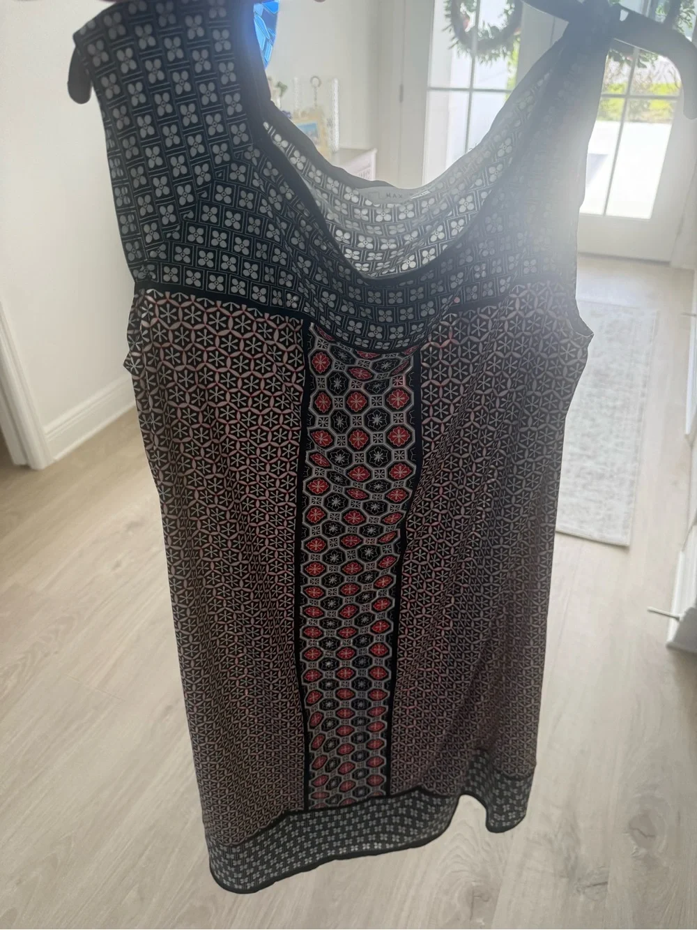 Max Studio Black and Pink Geometric Sleeveless Shift Dress